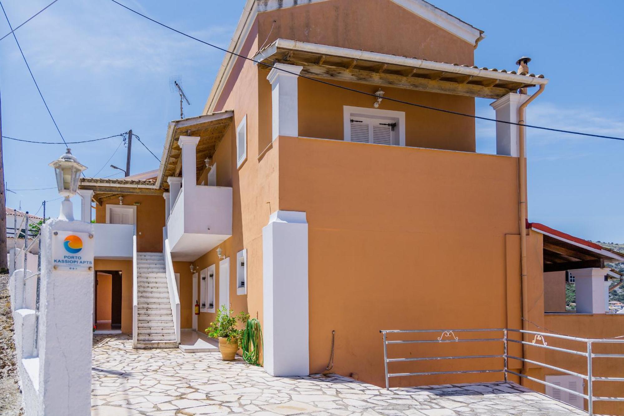 Porto Kassiopi Apartments Extérieur photo
