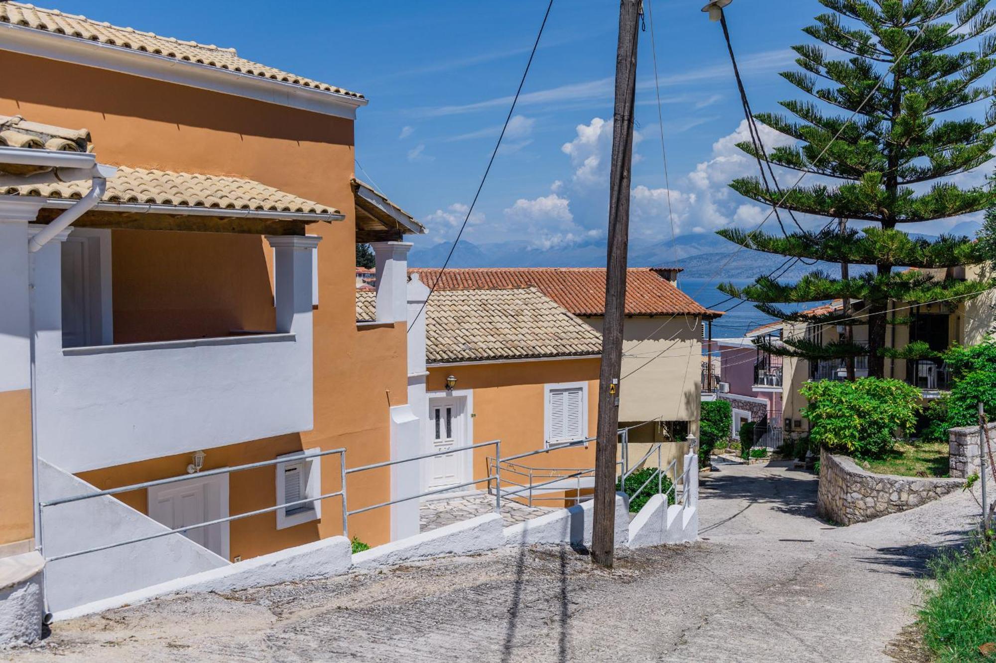 Porto Kassiopi Apartments Extérieur photo
